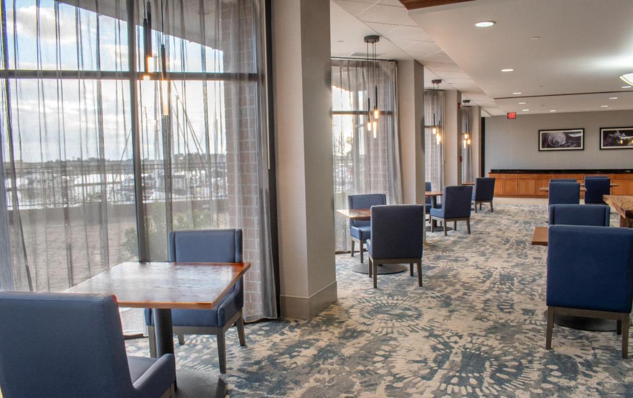 Doubletree By Hilton New Bern - Riverfront Экстерьер фото