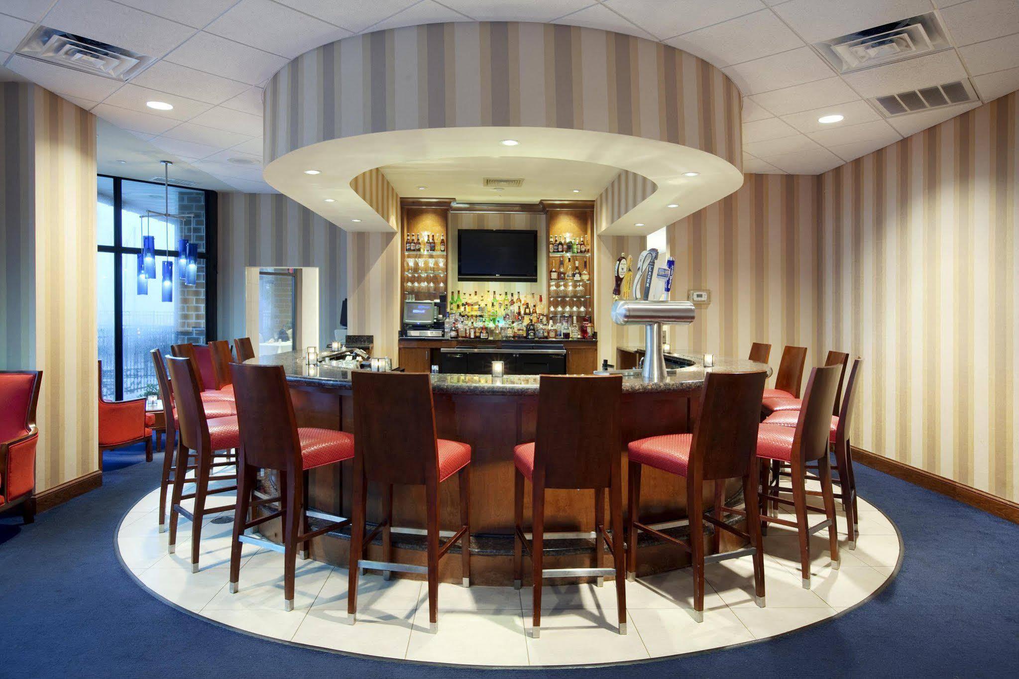 Doubletree By Hilton New Bern - Riverfront Экстерьер фото
