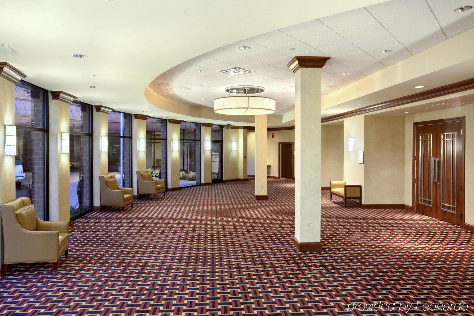 Doubletree By Hilton New Bern - Riverfront Интерьер фото